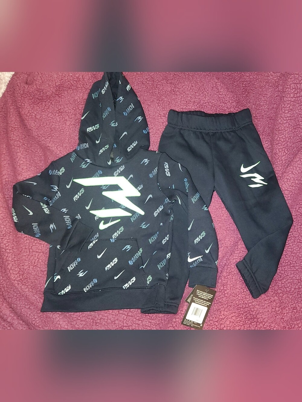 NEW Nike 3BRAND by Russell Wilson Ticker Tape Sweatsuit (Size 3T)
